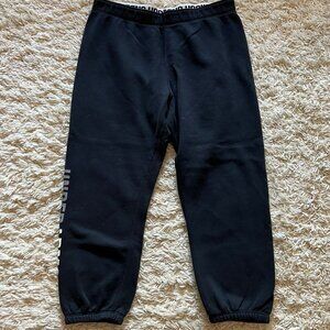 Almost New Under Armour Capri Sweats